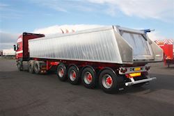 Ny 4 akslet tiptrailer til Glerup Containerservice A/S, 