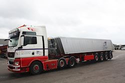 Ny 4 akslet 37 m3 tiptrailer til TTS Tune Transportservice, 