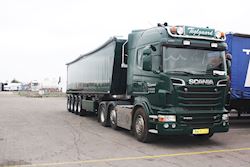 Flot ny 4 akslet tiptrailer til Teglgaard Agro A/S, 