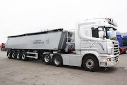 Langhøj Transport ApS fabriksny Kel-Berg 4 akslet 37 m3 tiptrailer, 