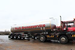 De første fabriksnye tanktrailer fra Kel-Berg til Poul’s Bremseservice, 