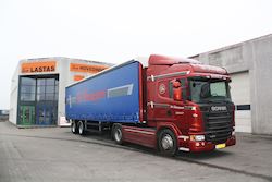 TN Transport A/S udvider sin trailerpark med endnu to nye 2 akslet Kel-Berg city gardintrailer, 