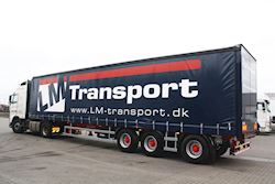 Ny flot 3 akslet Kel-Berg city gardintrailer med langboogie til LM Transport Ans A/S, 