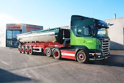 Ny 4 akslet Kel-Berg rundtiptrailer til Ans Vognmandsforretning A/S, 