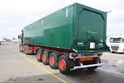 Flot Kel-Berg 4 akslet tiptrailer 61,5 m3 udleveret til Kudsk & Nissum A/S, 