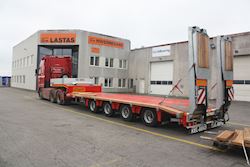 Flot Kel-Berg/Max trailer 4 aks. nedb. udtræk med ramper udleveret til P.N. Transport A/S, 
