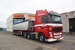 Flot ny Kel-Berg 4 akslet tiptrailer 37 m3 udleveret til Skagen Beton A/S, 