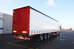 Flot Kel-Berg 3 akslet Maxi-Flexi gardintrailer til Billund Express A/S, 