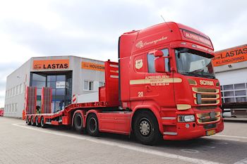 Ny Kel-Berg udtrækstrailer med hydrauliske ramper leveret til Alfred Nielsen A/S