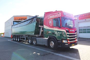 Demstrup Autotransport er kørt fra Lastas med ny flot Kel-Berg 4 aks. tiptrailer 59 m3