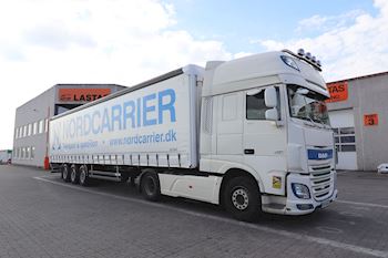 Nordcarrier A/S har fået leveret en ny Kel-Berg  3 akslet maxi flexi gardintrailer fra Lastas
