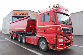 Ny super flot  Kel-Berg 2 akslet tiptrailer 23,5 m3 leveret til Horne Vognmandsforretning A/S 