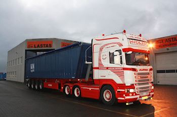 Ny Kel-Berg 4 akslet tiptrailer 61,5 m3 til KM Logistik ApS 