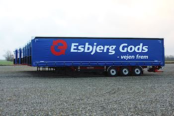 Lastas har leveret syv nye Kel-Berg 3 akslet maxi flex gardintrailere til Esbjerg Gods A/S