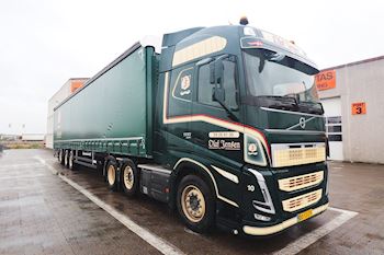 Lastas har leveret Kel-Berg nyhed gardintrailer på 14.920 mm til Olaf Jensen A/S