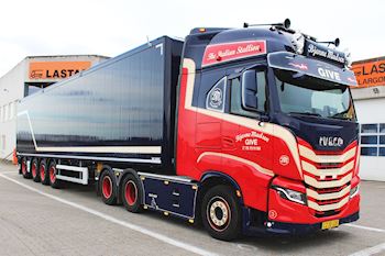 Flot ny Knapen 4 akslet Walkingfloor trailer til Vognmandsforretningen Bjarne Madsen ApS