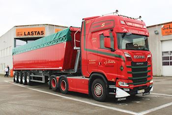 Jens Buhl & Sønner A/S med ny flot Kel-Berg  4 akslet tiptrailer 61,5 m3 fra Lastas