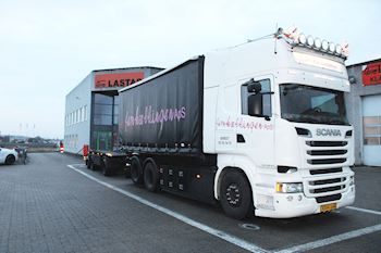 Jernkællingen ApS med en ny Kel-Berg 3 akslet overføringsanhænger fra Lastas