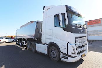 Vognmand Andreas R. Søborg A/S med endnu en flot Kel-Berg 3 akslet city tiptrailer 34 m3
