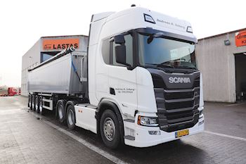 Ny Kel-Berg 4 akslet tiptrailer 37 m3 leveret til Vognmand Andreas R. Søborg A/S