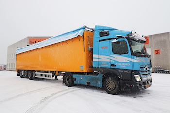 Flot ny Knapen 4 akslet Walkingfloor 15.000 mm NRS udleveret til Niels Jensen Nonbo