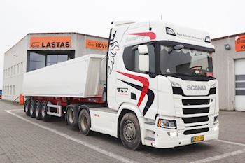 Ny Kel-Berg 4 akslet grus trailer 37 m3 til Thyge Sylvester Rasmussen A/S 