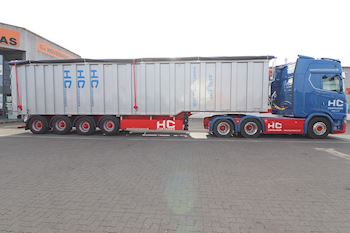 HC Container Service A/S er kørt fra Lastas med deres nye Kel-Berg 4 akslet skrottrailer