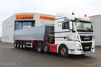 Ny Kel-Berg 4 akslet tiptrailer 37 m3 leveret til Tidemann Transport ApS