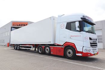 Lastas har leveret en ny Kel-Berg 2 akslet  city bokstrailer til Billund Express A/S