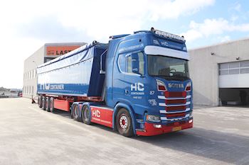 Ny Kel-Berg 4 akslet væsketæt tiptrailer 65 m3 til H.C. Container Service A/S