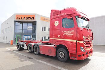 Alfred Nielsen A/S med 2 nye Kel-Berg 1 akslet salttrailere fra Lastas