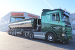 En flot ny Kel-Berg 4 akslet asfalt tiptrailer 32 m3 til Vognmandsfirmaet Holm & Jensen