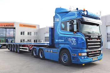 Vognmand Ebbe K. Jensen ApS med en ny  Kel-Berg 4 akslet sværlasttrailer fra Lastas