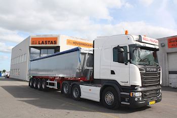 Ny Kel-Berg 4 akslet tiptrailer 37 m3 leveret til Niels J. Philipsen Transport