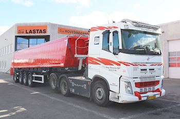 Ny flot Kel-Berg 4 akslet city tiptrailer 40 m3  leveret til Viborg Renovation ApS