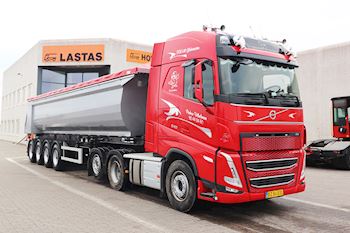 Ny Kel-Berg 4 akslet letvægt tiptrailer 36 m3  leveret til Sorø Vognmandsforretning 