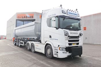 Ny Kel-Berg 3 akslet city Hardox tiptrailer 31 m3  leveret til Vognmand Andreas R. Søborg A/S 