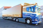 Vognmand Morten Dahl ApS med en ny super flot Knapen 4 akslet Walkingfloor trailer fra Lastas