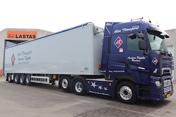 Ny flot Knapen 4 akslet walkingfloor trailer 91 m3  til Atea Transport ApS 