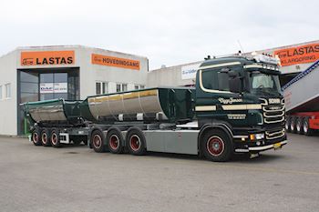 Viggo Jensen Vognmandsforretning ApS kan køre hjem med en ny Kel-Berg 3 akslet 24 tons tipkærre 