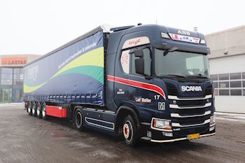 Lastas har leveret en ny Kel-Berg 4 akslet  gardintrailer til L.M. Transport, Ans A/S