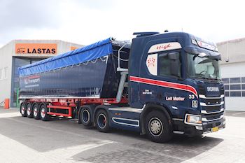 Flot ny Kel-Berg 4 akslet korn tiptrailer 61,5 m3 til L.M. Transport, Ans A/S