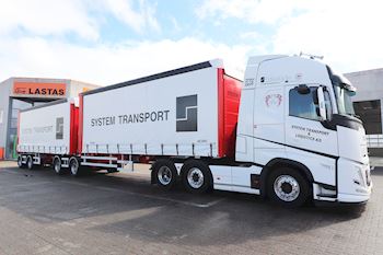 Lastas har leveret 2 nye Kel-Berg 2 akslet  link gardintrailere til System Transport A/S