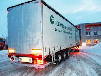 Ny Maxi Flex 3 akslet gardintrailer til EUT Transport og Logistik Aps