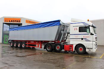 Flot ny Kel-Berg 4 akslet tiptrailer 56 m3 udleveret til Tidemann Transport ApS