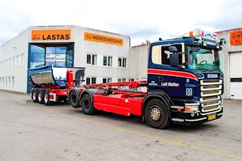 LM Transport, Ans ApS kan køre hjem til Ans by med en ny Kel-Berg 3 akslet tipkærre fra Lastas 