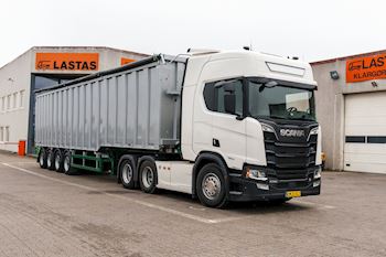 Vognmand Kold A/S er kørt fra Lastas med en ny Kel-Bergs 4 akslet tiptrailer på 83 m3