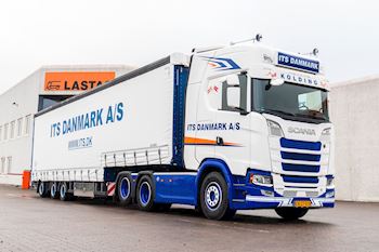 Lastas har leveret en ny Kel-Berg 3 akslet nedbygget gardintrailer til ITS Danmark A/S 