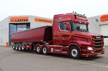 Ny Kel-Berg 4 akslet tiptrailer 37 m3 med aut. rullepresenning til Vallem Maskintransport 