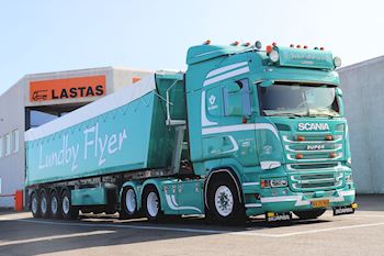 Super flot ny Kel-Berg 4 akslet tiptrailer 59 m3 til Jakob Pedersen